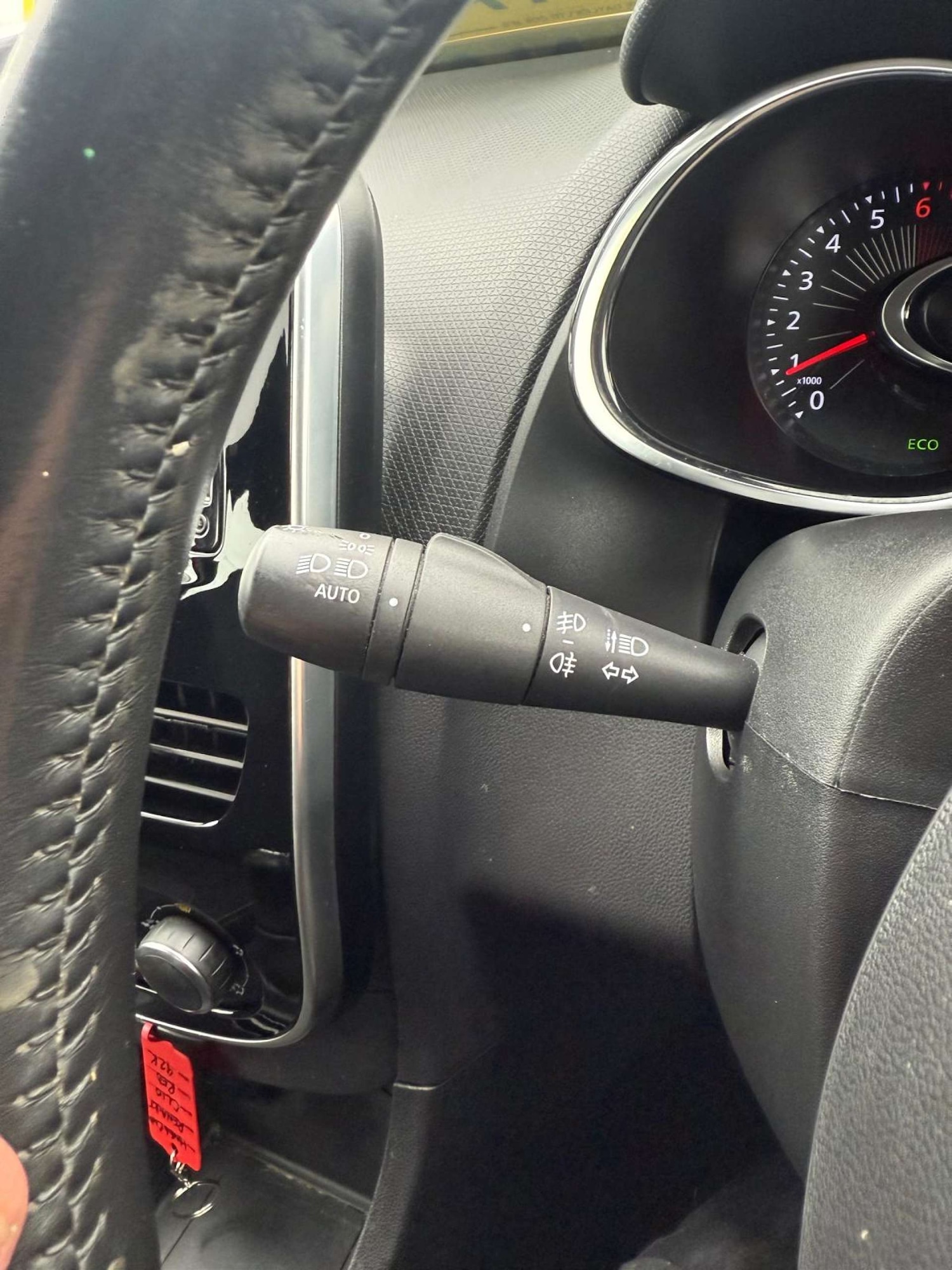 Used Renault Clio 2016 for sale - 76601370: Photo 16