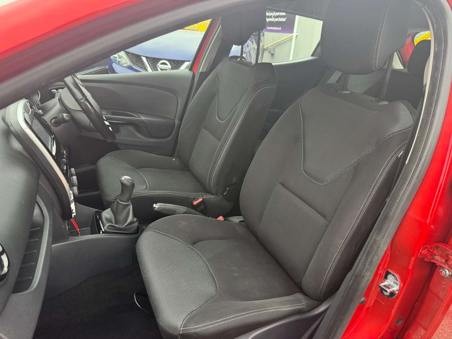 Used Renault Clio 2016 for sale - 76601370: Photo 24