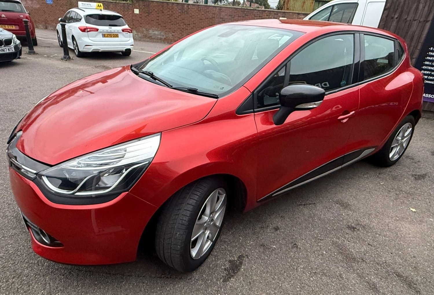 Used Renault Clio 2016 for sale - 76601370: Photo 7