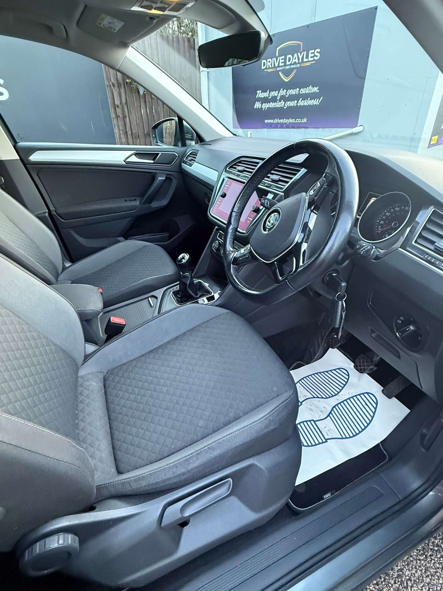 Used Volkswagen Tiguan 2017 for sale - 77383384: Photo 35