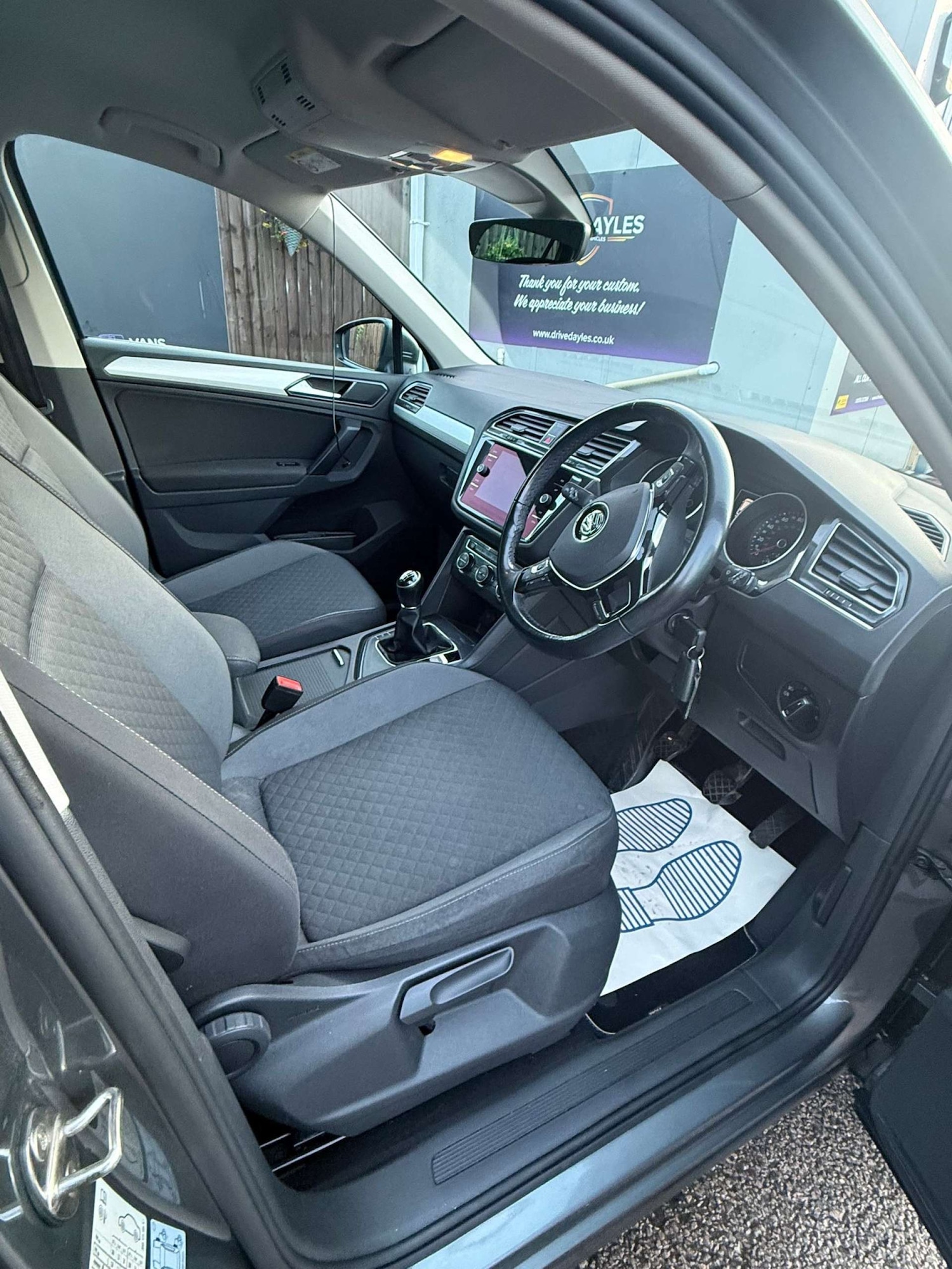 Used Volkswagen Tiguan 2017 for sale - 77383384: Photo 9