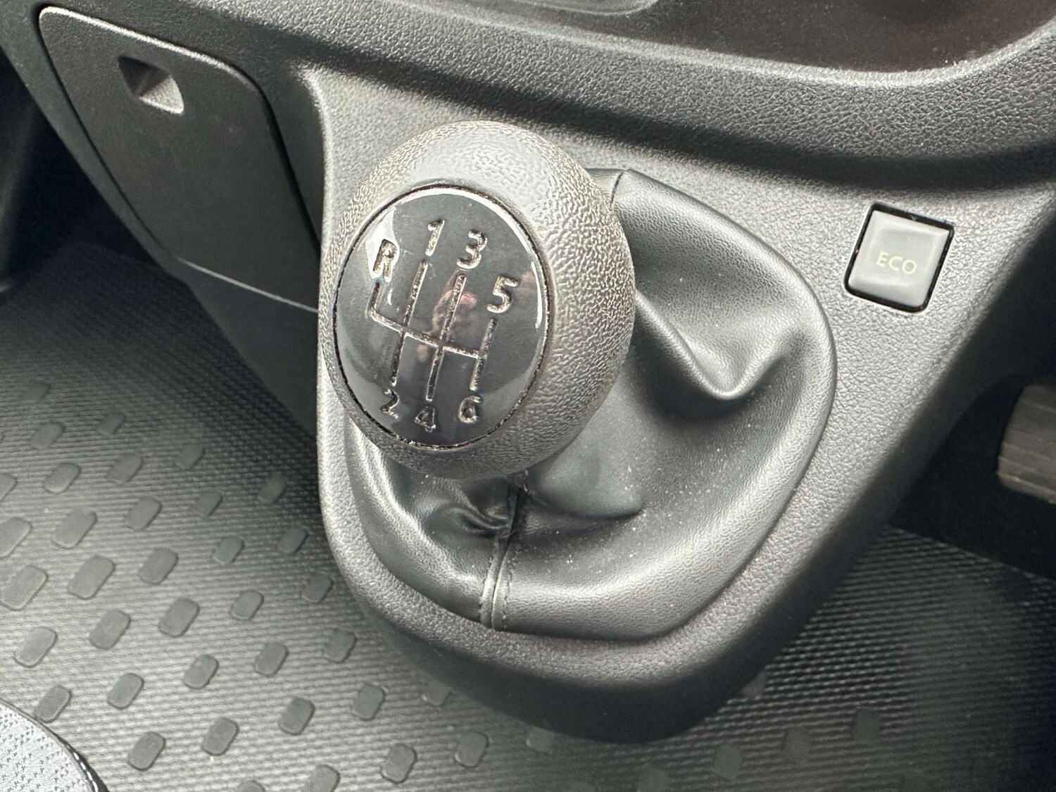 Used Vauxhall Vivaro 2019 for sale - 76761911: Photo 33