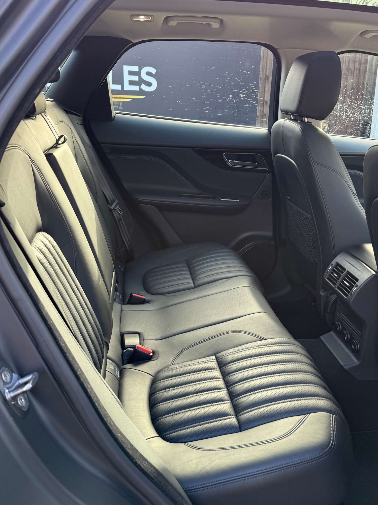 Used Jaguar F-Pace 2017 for sale - 76651425: Photo 11