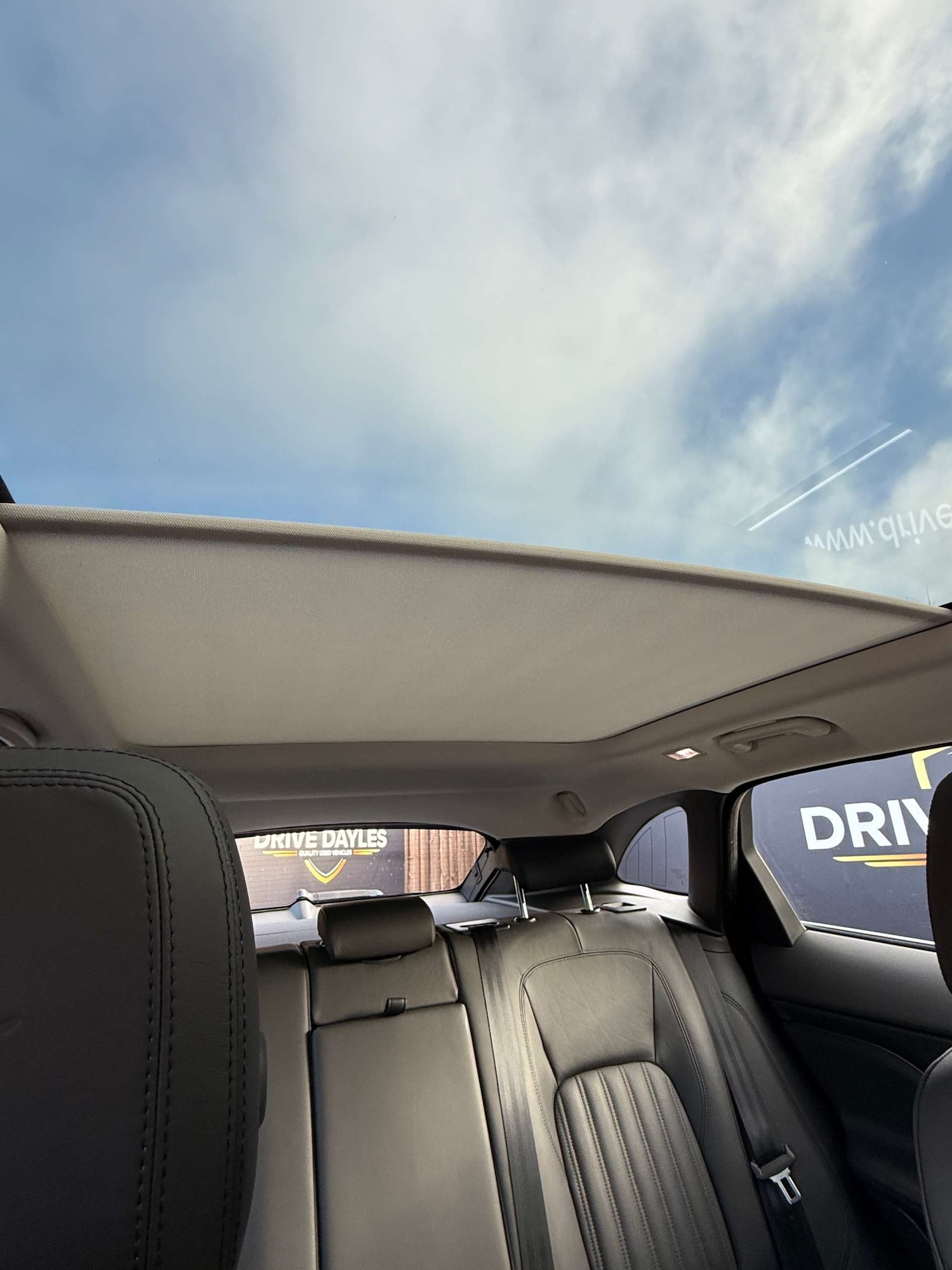 Used Jaguar F-Pace 2017 for sale - 76651425: Photo 5