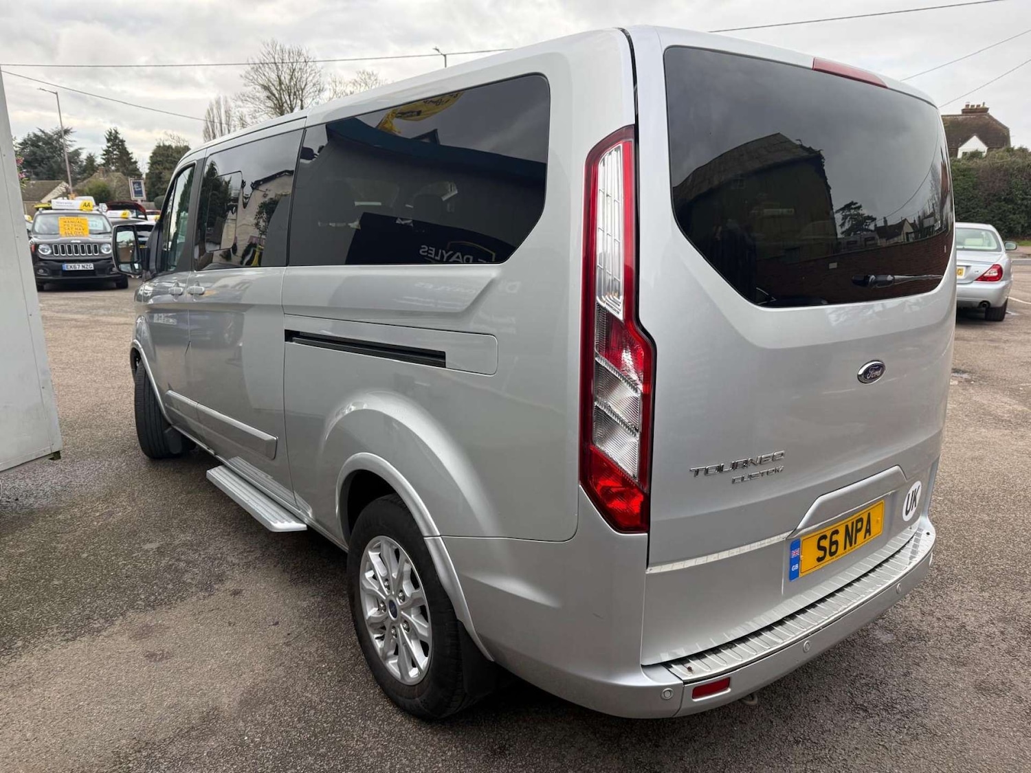 Used Ford Tourneo Custom 2020 for sale - 77702633: Photo 2