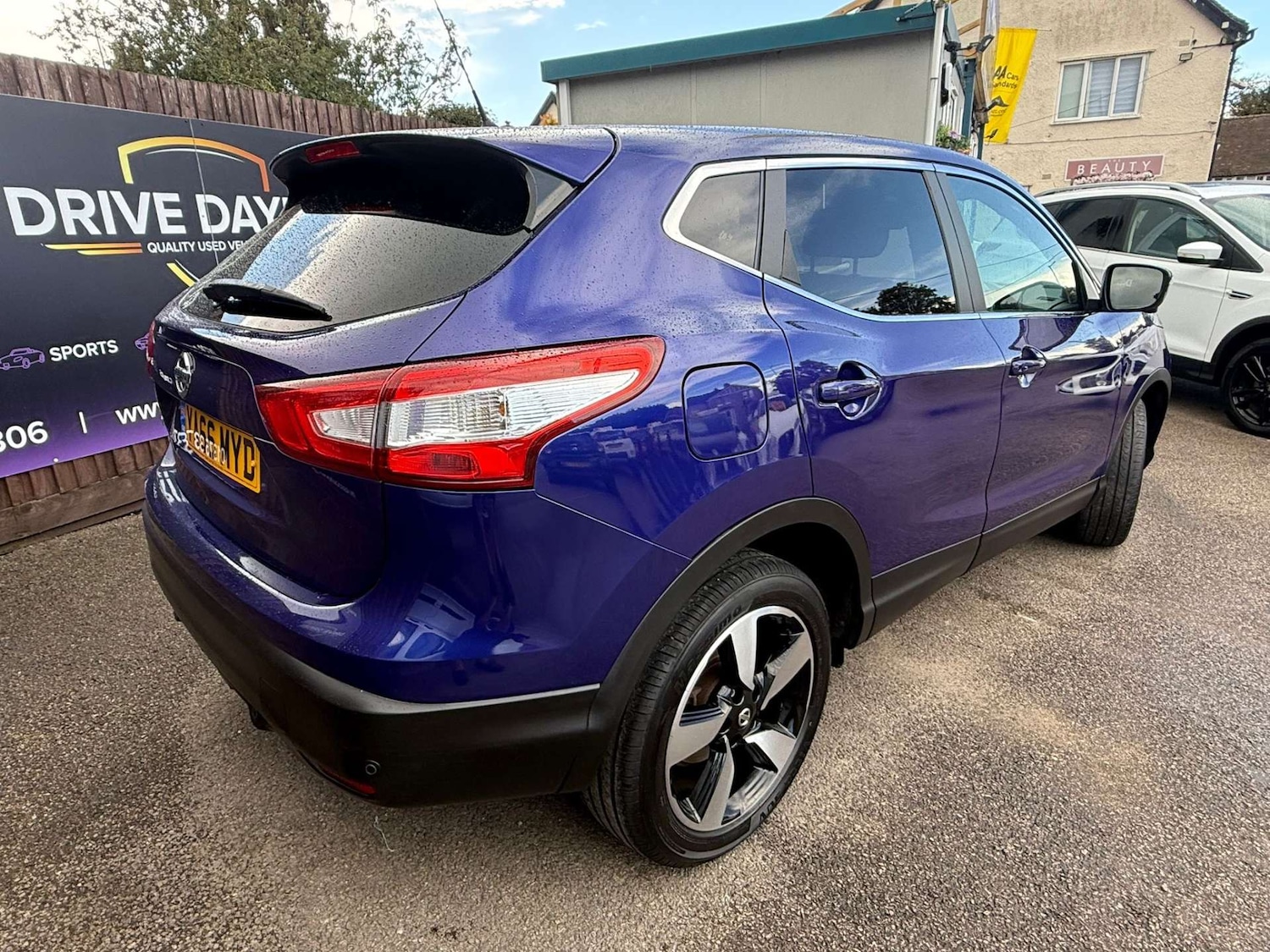 Used Nissan Qashqai 2016 for sale - 76601120: Photo 17