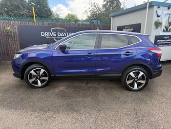 Used Nissan Qashqai 2016 for sale - 76601120: Photo