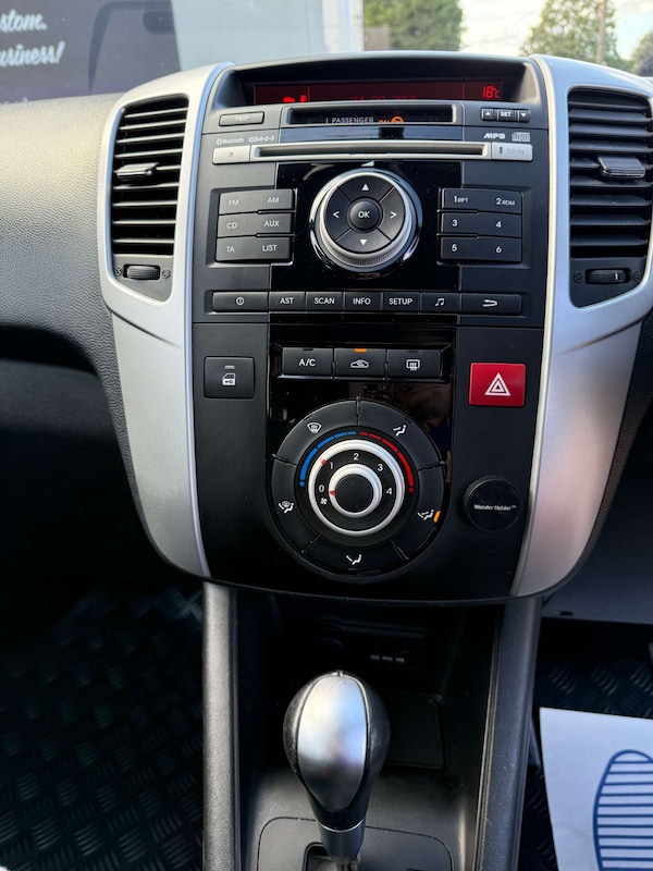Used Kia Venga 2013 for sale - 76048847: Photo 12