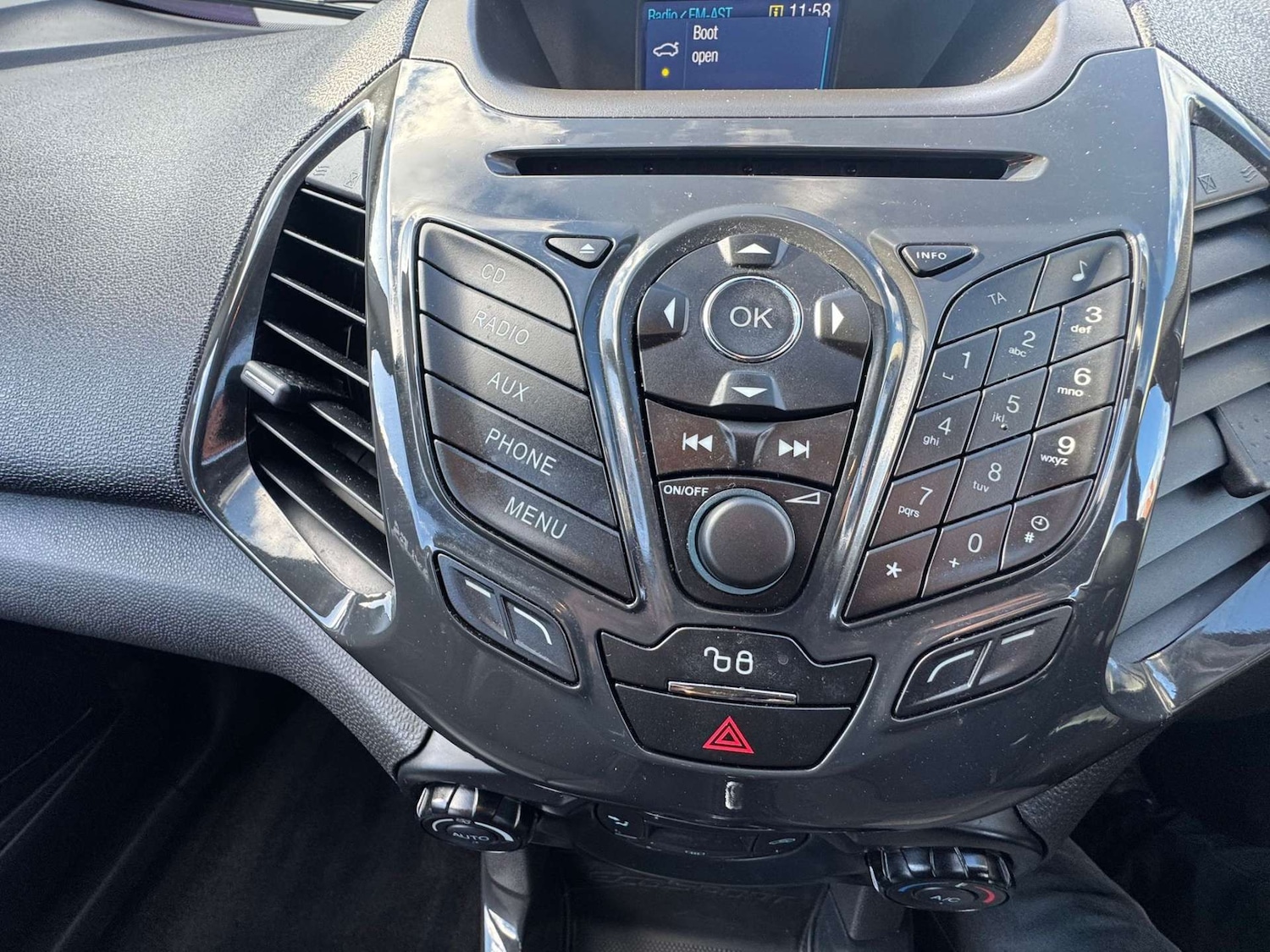 Used Ford Ecosport 2015 for sale - 77564042: Photo 20