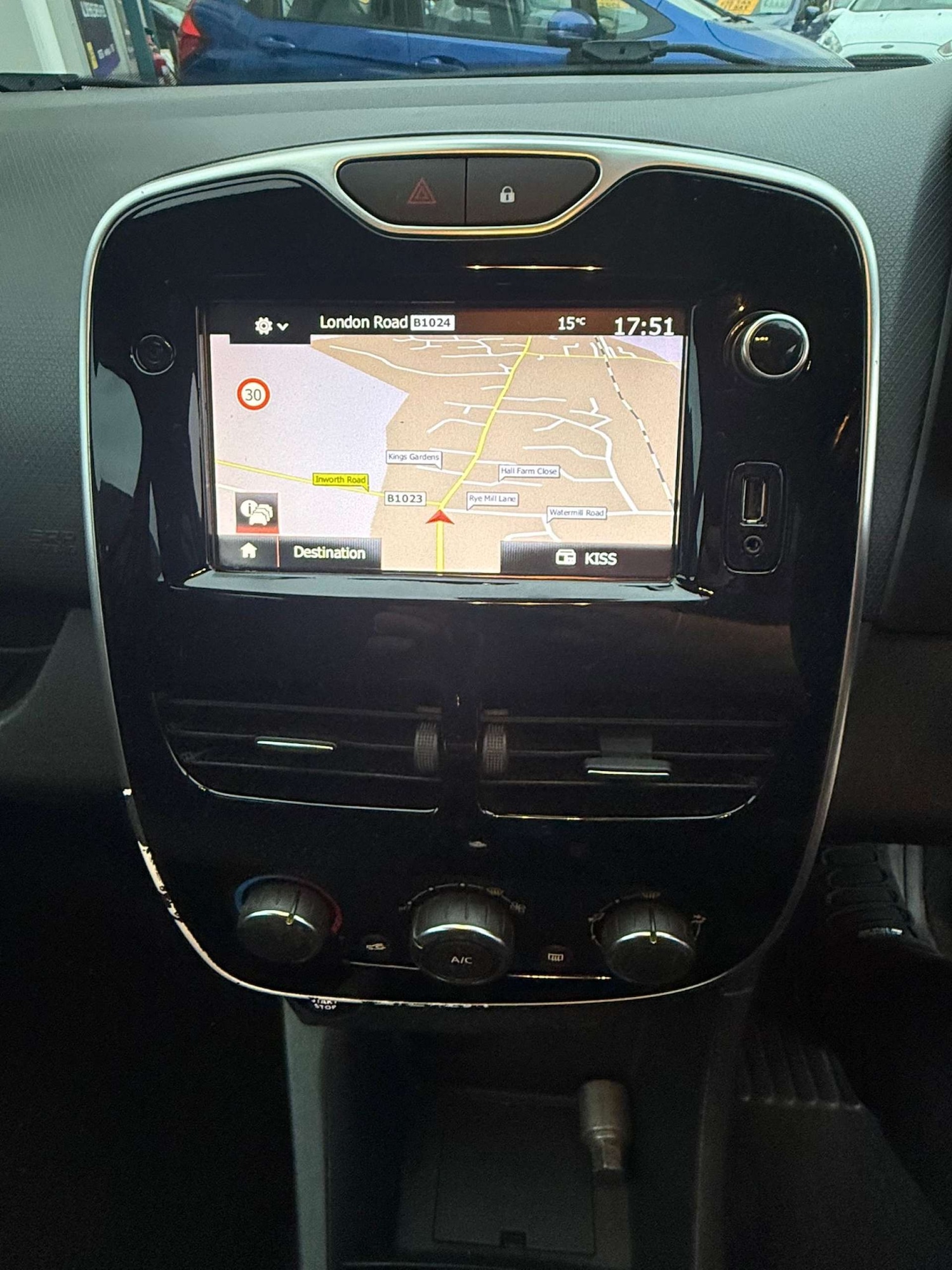 Used Renault Clio 2016 for sale - 76263497: Photo 10