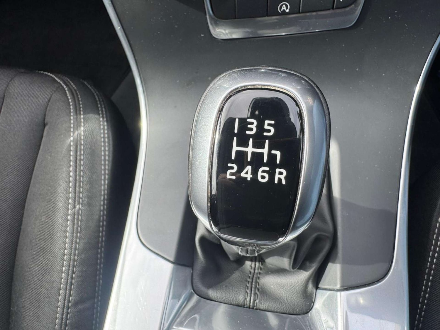 Used Volvo S60 2017 for sale - 77975413: Photo 25