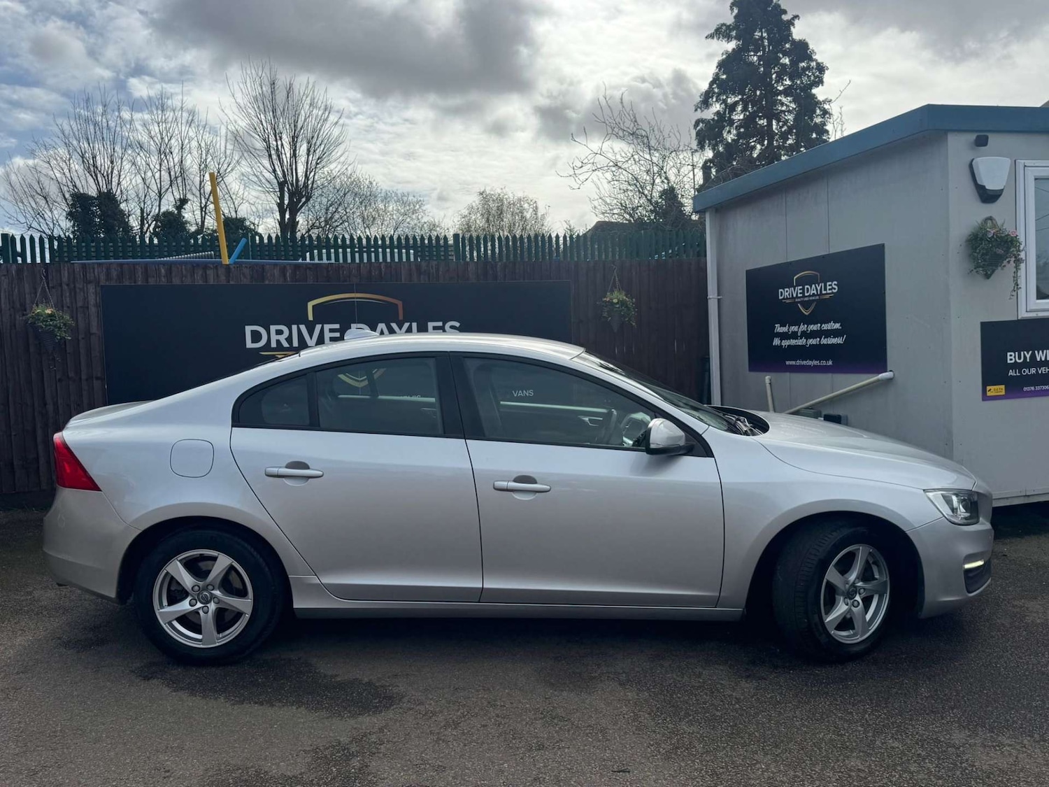 Used Volvo S60 2017 for sale - 77975413: Photo 30
