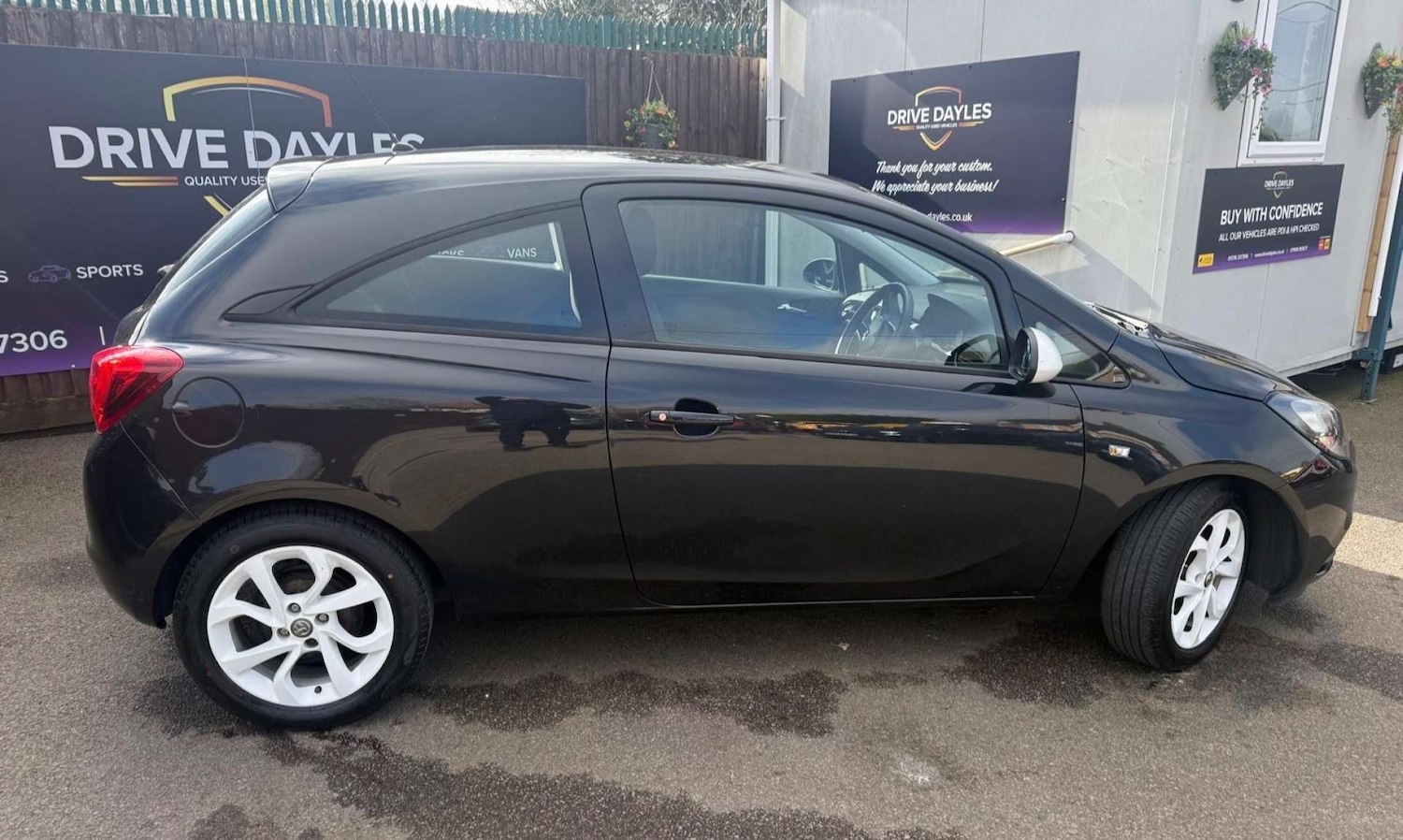 Used Vauxhall Corsa 2016 for sale - 77974127: Photo 14