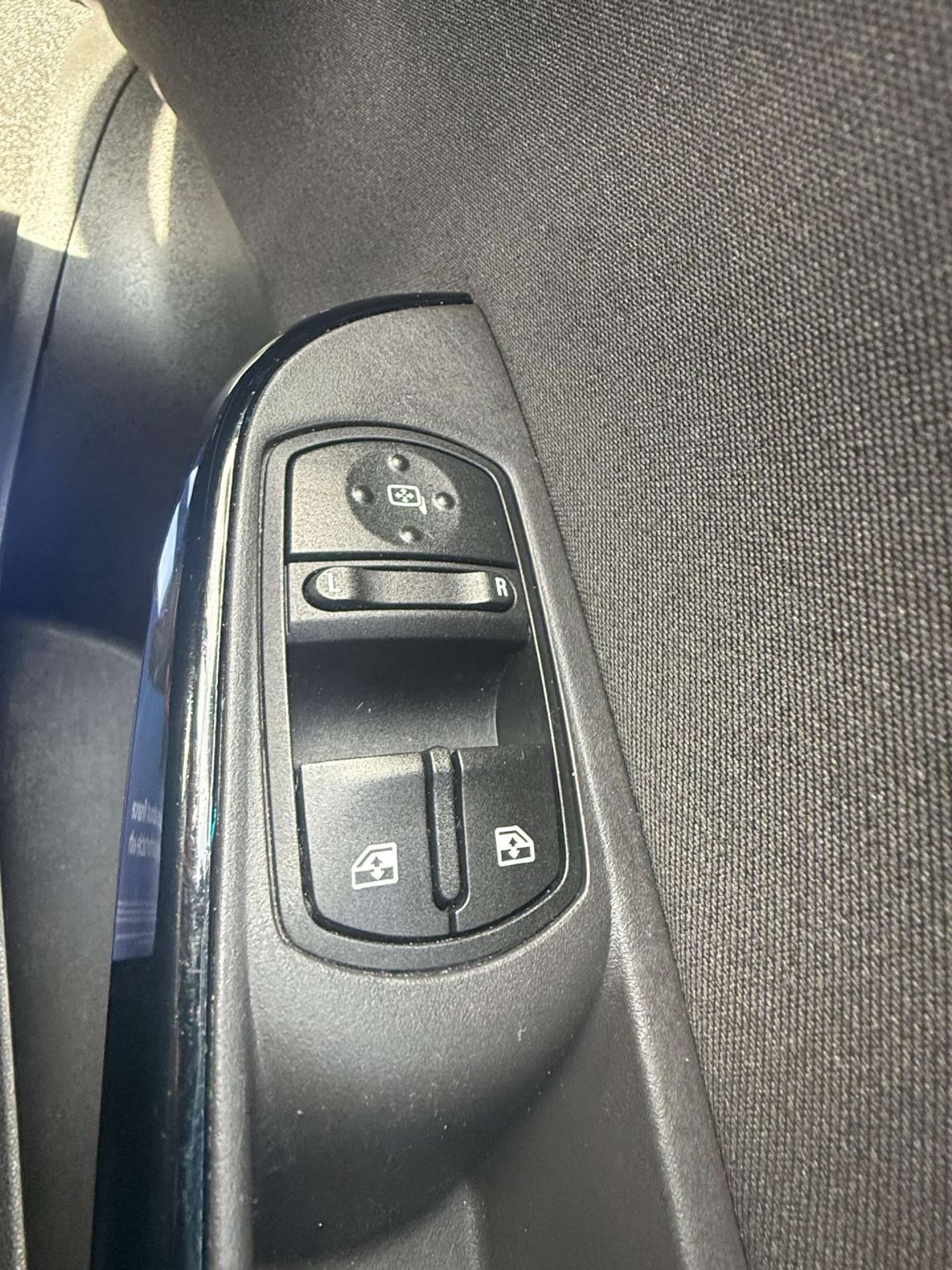 Used Vauxhall Corsa 2016 for sale - 77974127: Photo 19