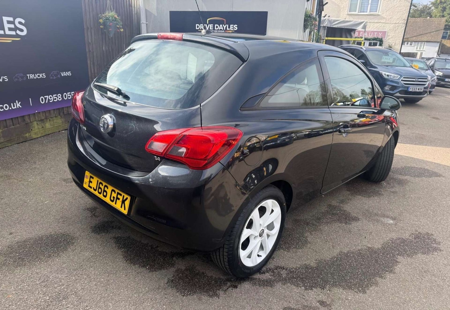 Used Vauxhall Corsa 2016 for sale - 77974127: Photo 7