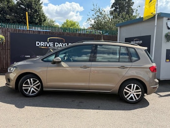 Used Volkswagen Golf SV 2015 for sale - 75594557: Photo