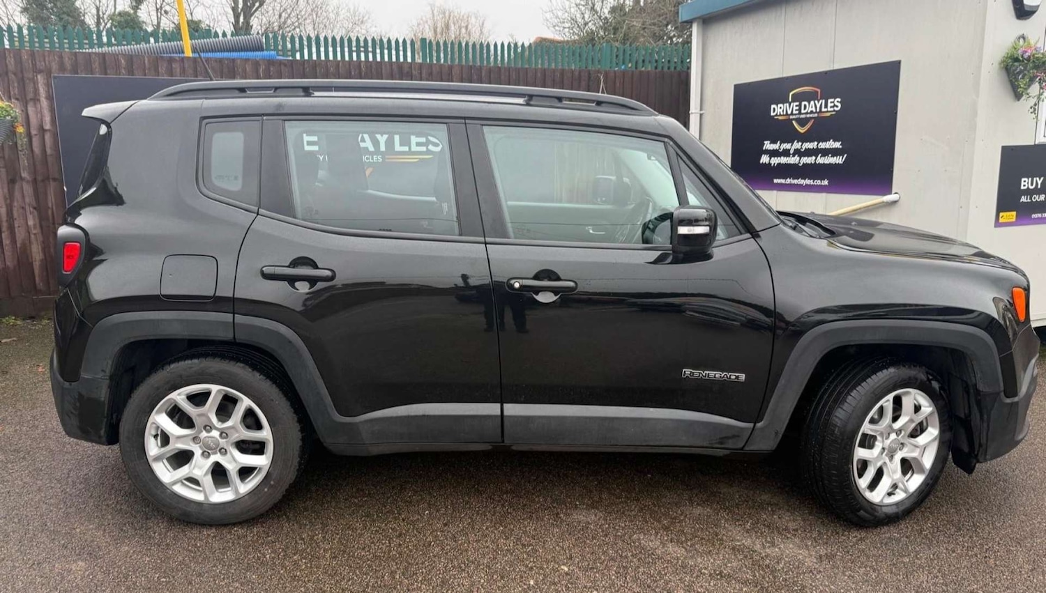 Used Jeep Renegade 2017 for sale - 77628815: Photo 14