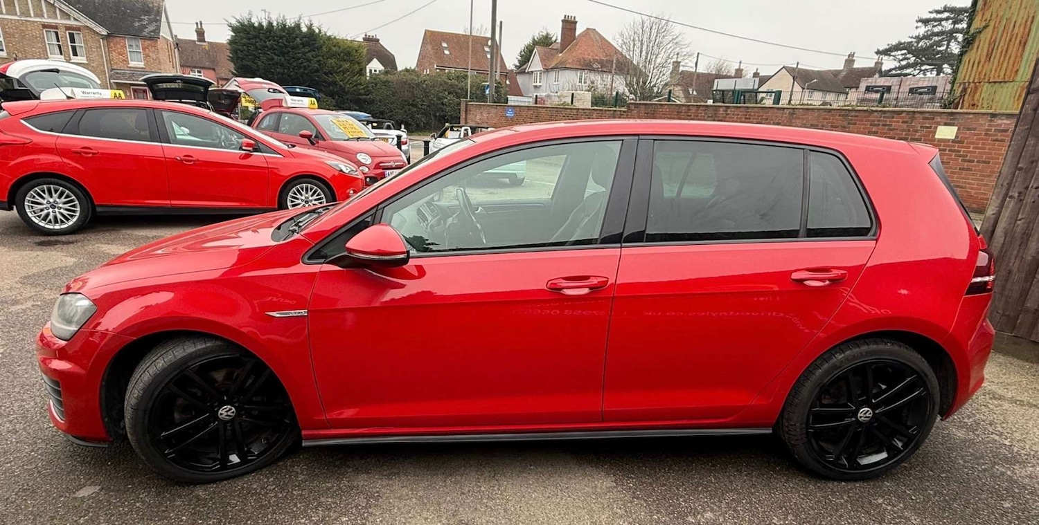 Used Volkswagen Golf 2014 for sale - 77778111: Photo 3