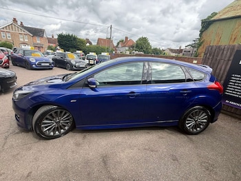 Used Ford Focus 2017 for sale - 78814486: Photo