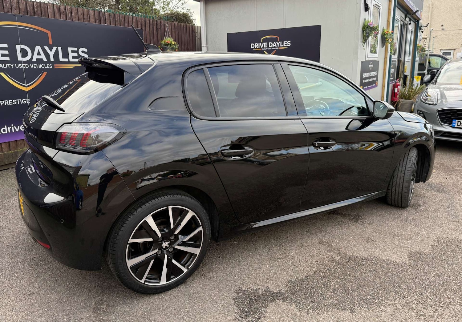 Used Peugeot 208 2020 for sale - 76519227: Photo 18