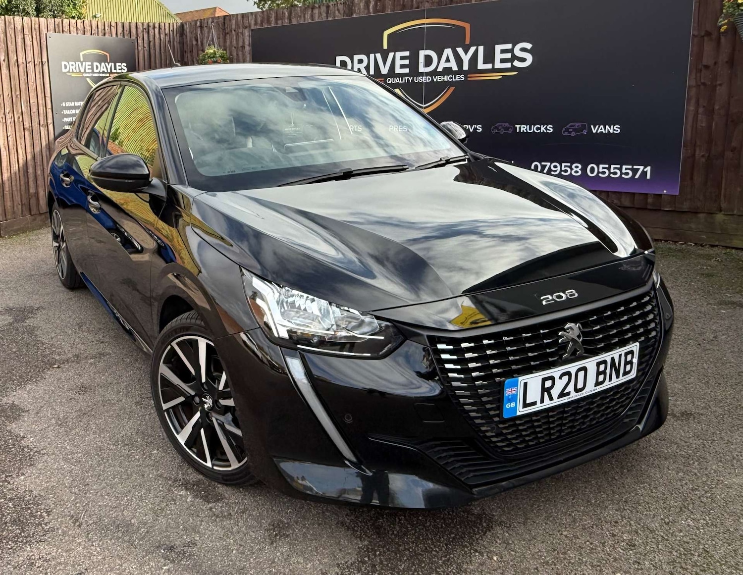 Used Peugeot 208 2020 for sale - 76519227: Photo 3