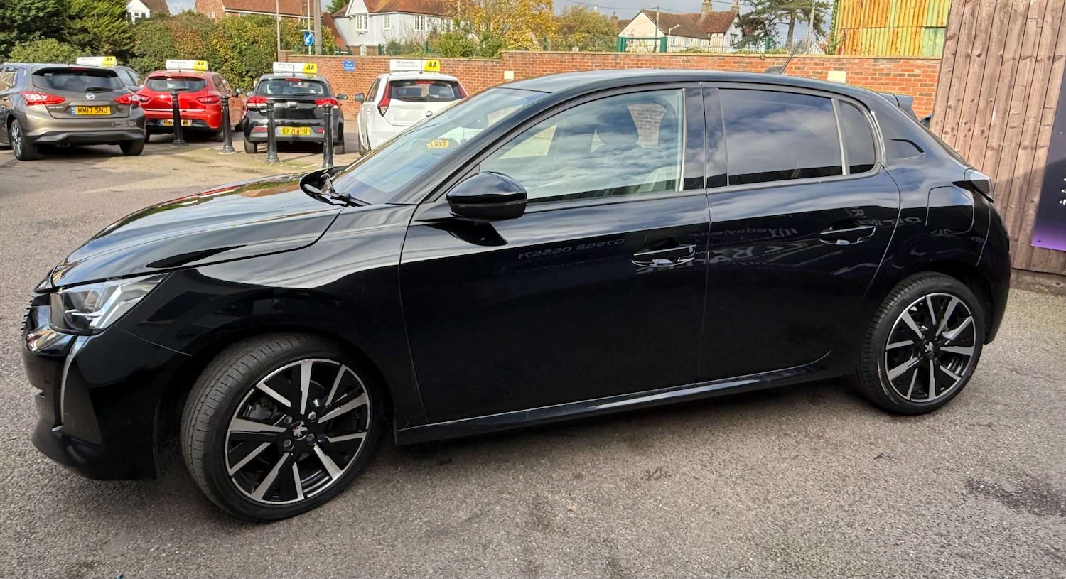 Used Peugeot 208 2020 for sale - 76519227: Photo 5