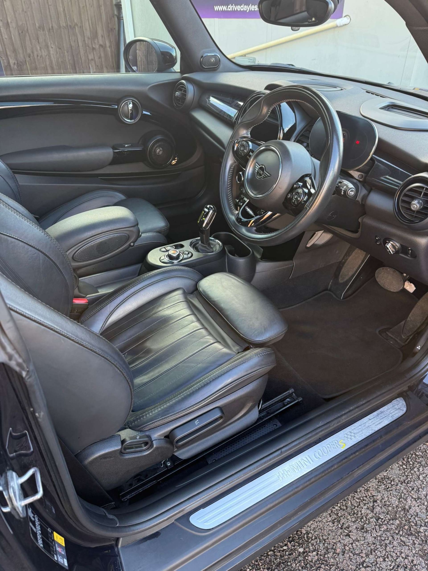 Used MINI Hatch 2020 for sale - 77702602: Photo 11