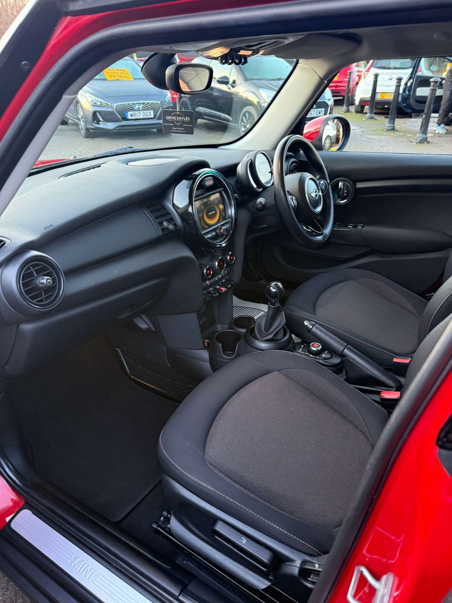 Used MINI Hatch 2017 for sale - 76934870: Photo 10