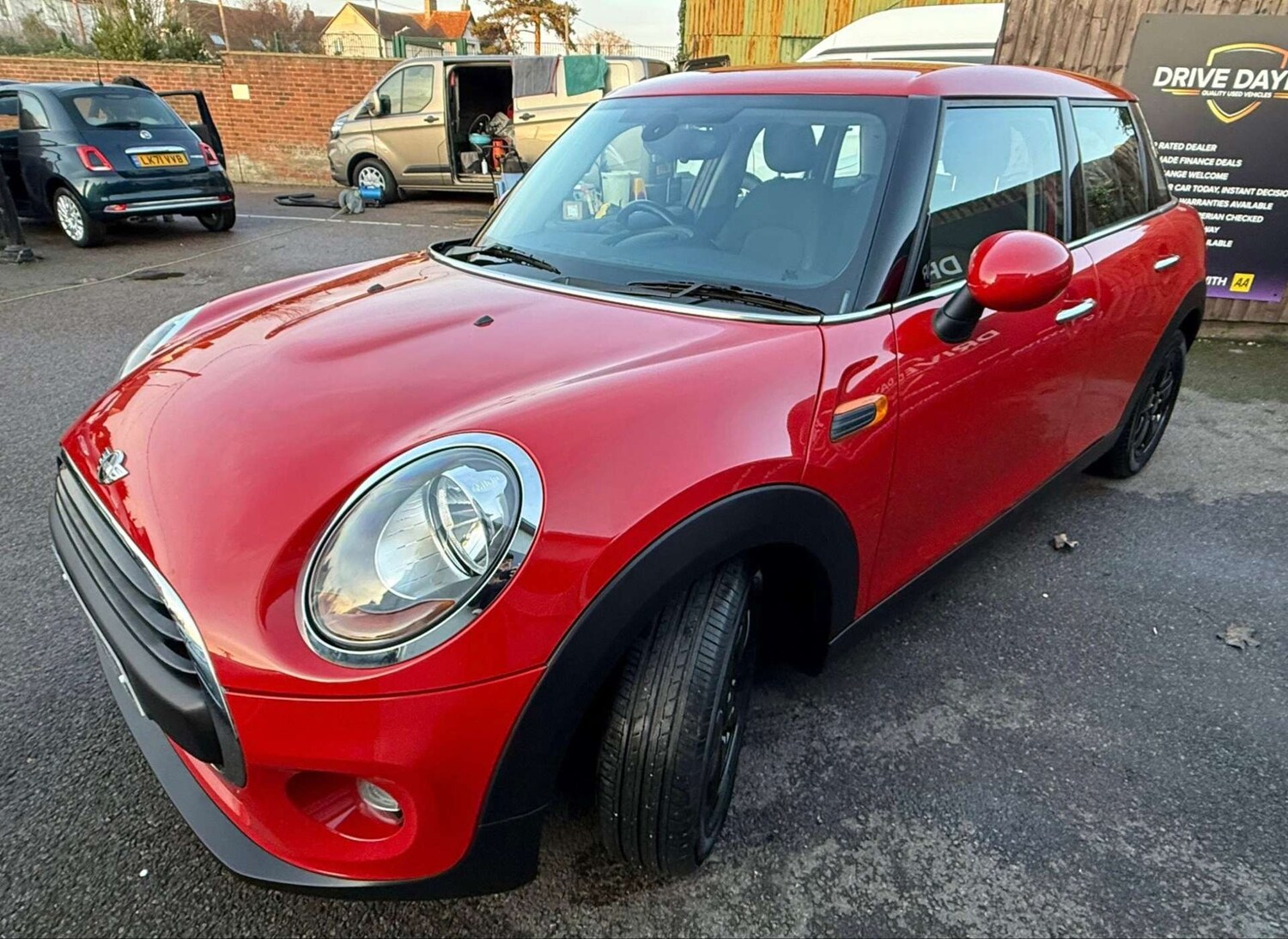 Used MINI Hatch 2017 for sale - 76934870: Photo 16