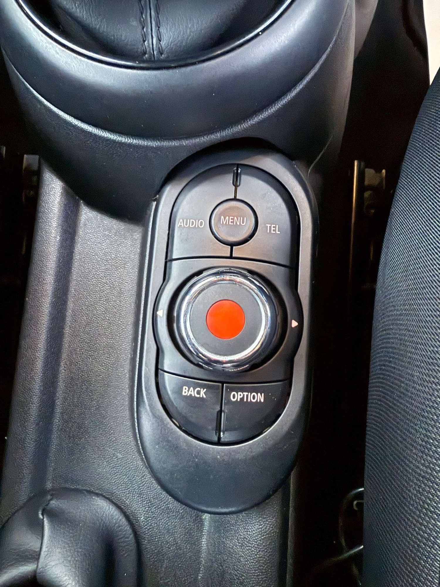 Used MINI Hatch 2017 for sale - 76934870: Photo 24