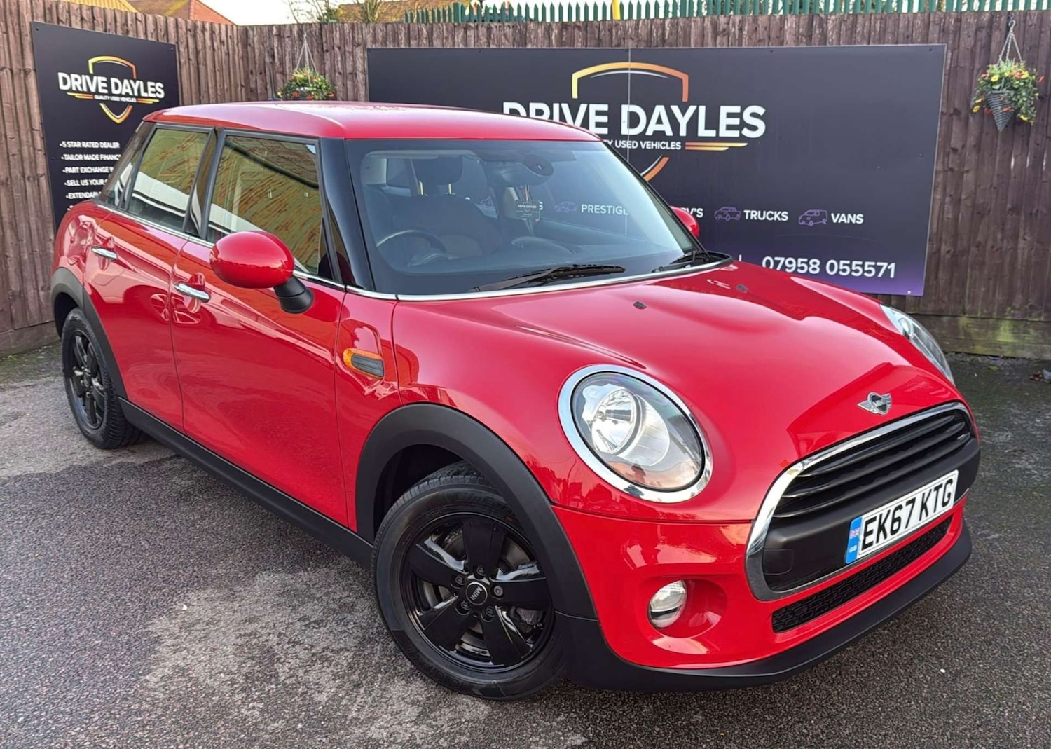 Used MINI Hatch 2017 for sale - 76934870: Photo 25