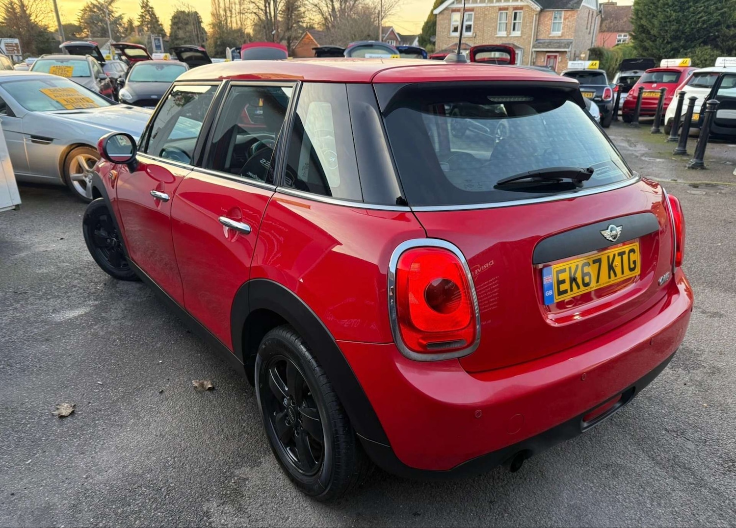 Used MINI Hatch 2017 for sale - 76934870: Photo 3