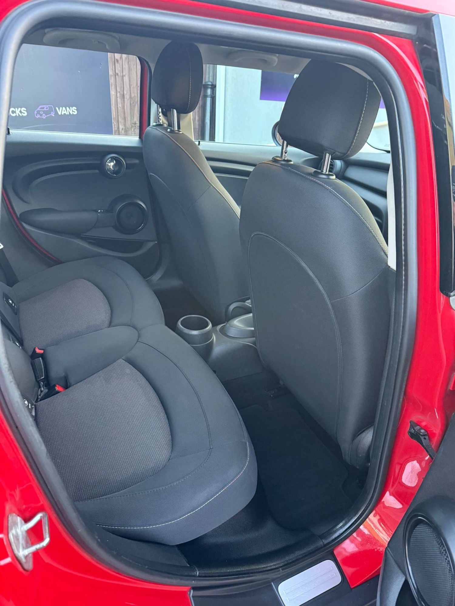 Used MINI Hatch 2017 for sale - 76934870: Photo 5