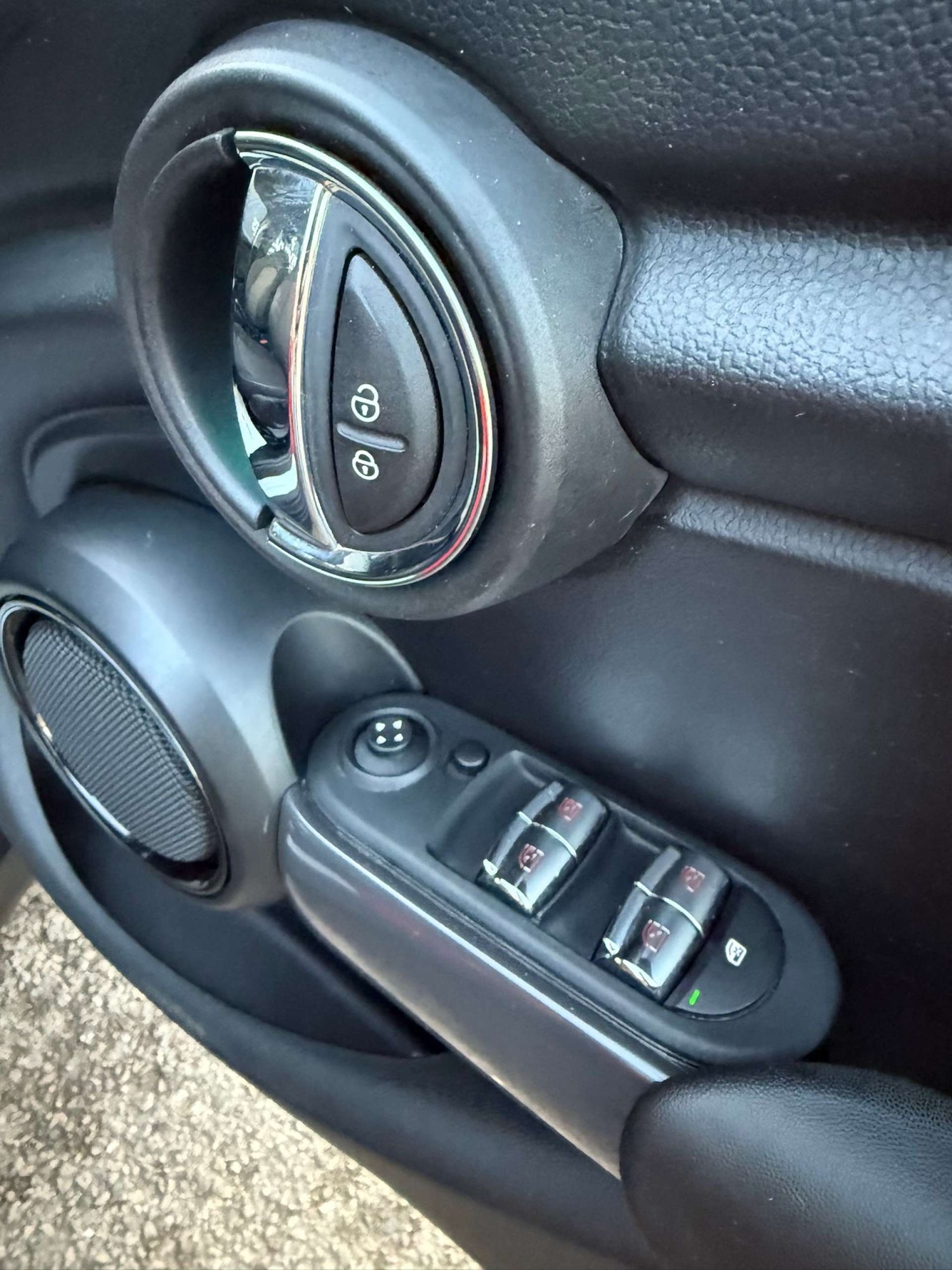 Used MINI Hatch 2017 for sale - 76934870: Photo 6