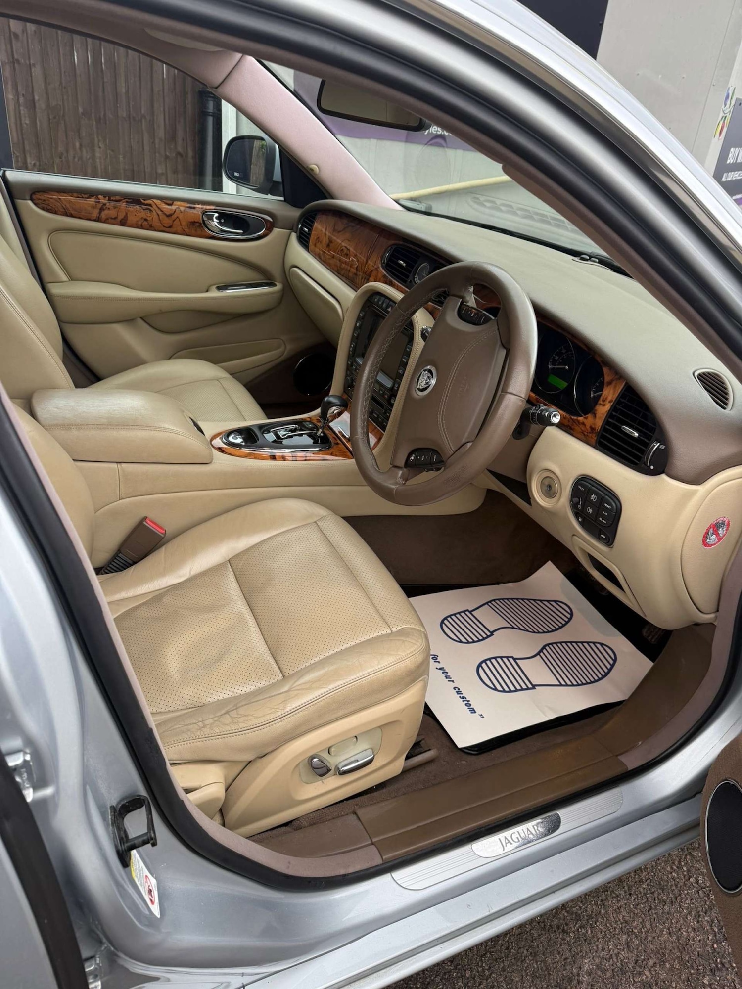 Used Jaguar XKR 2019 for sale - 78064296: Photo 18