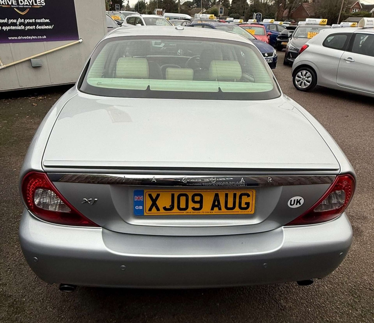 Used Jaguar XKR 2019 for sale - 78064296: Photo 4