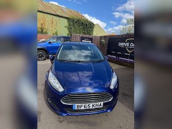 Used Ford Fiesta 2015 for sale - 78299988: Photo