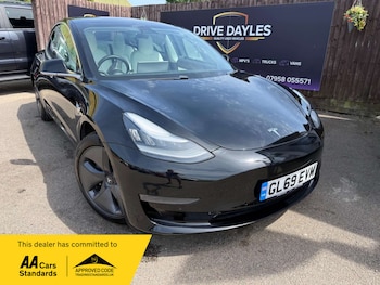 Used Tesla Model 3 2019 for sale - 78757187: Photo
