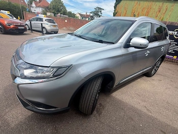 Used Mitsubishi Outlander 2018 for sale - 79058605: Photo