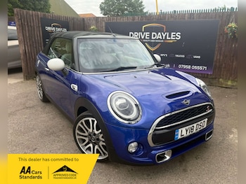 Used MINI Convertible 2018 for sale - 78821091: Photo