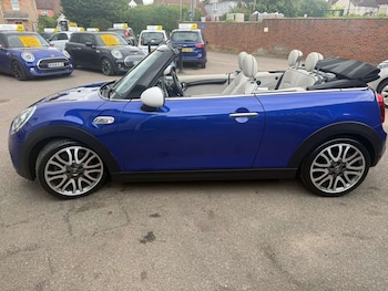 Used MINI Convertible 2018 for sale - 78821091: Photo