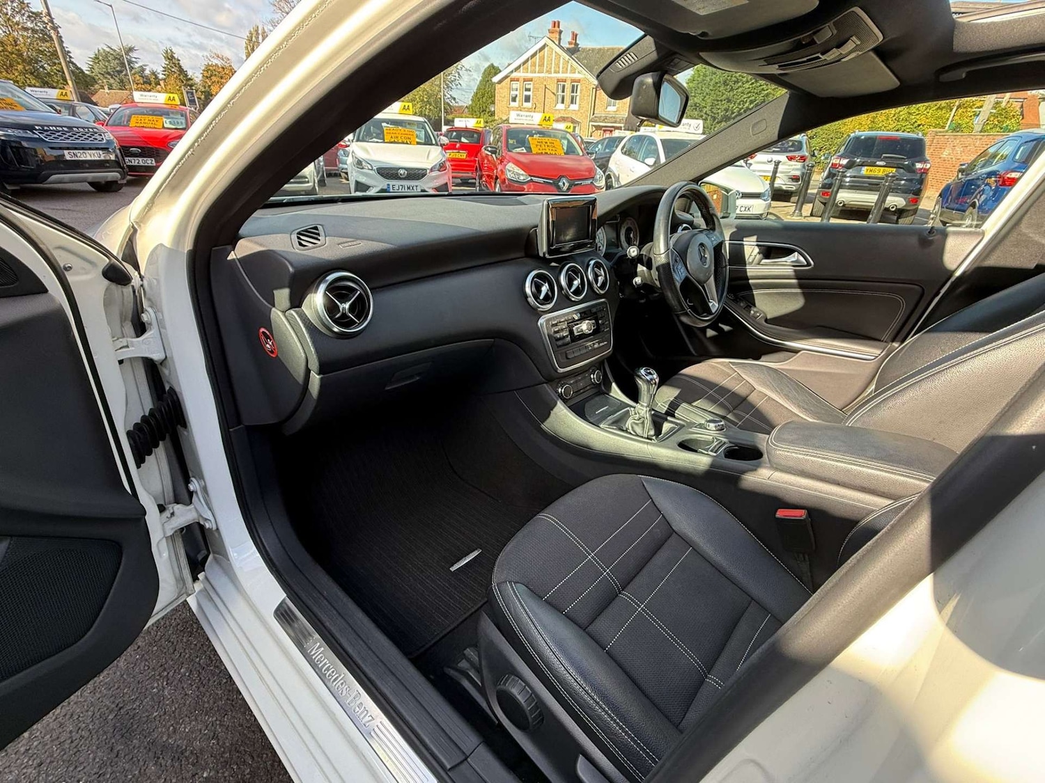 Used Mercedes-Benz A-Class 2014 for sale - 76379079: Photo 24