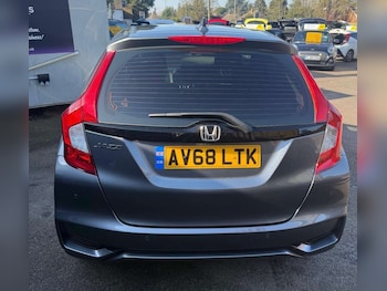 Used Honda Jazz 2018 for sale - 77762303: Photo