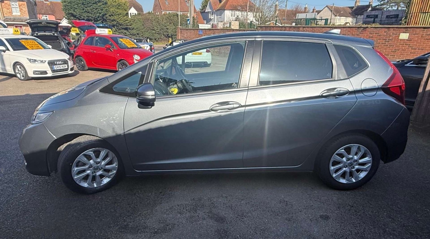 Used Honda Jazz 2018 for sale - 77762303: Photo 7