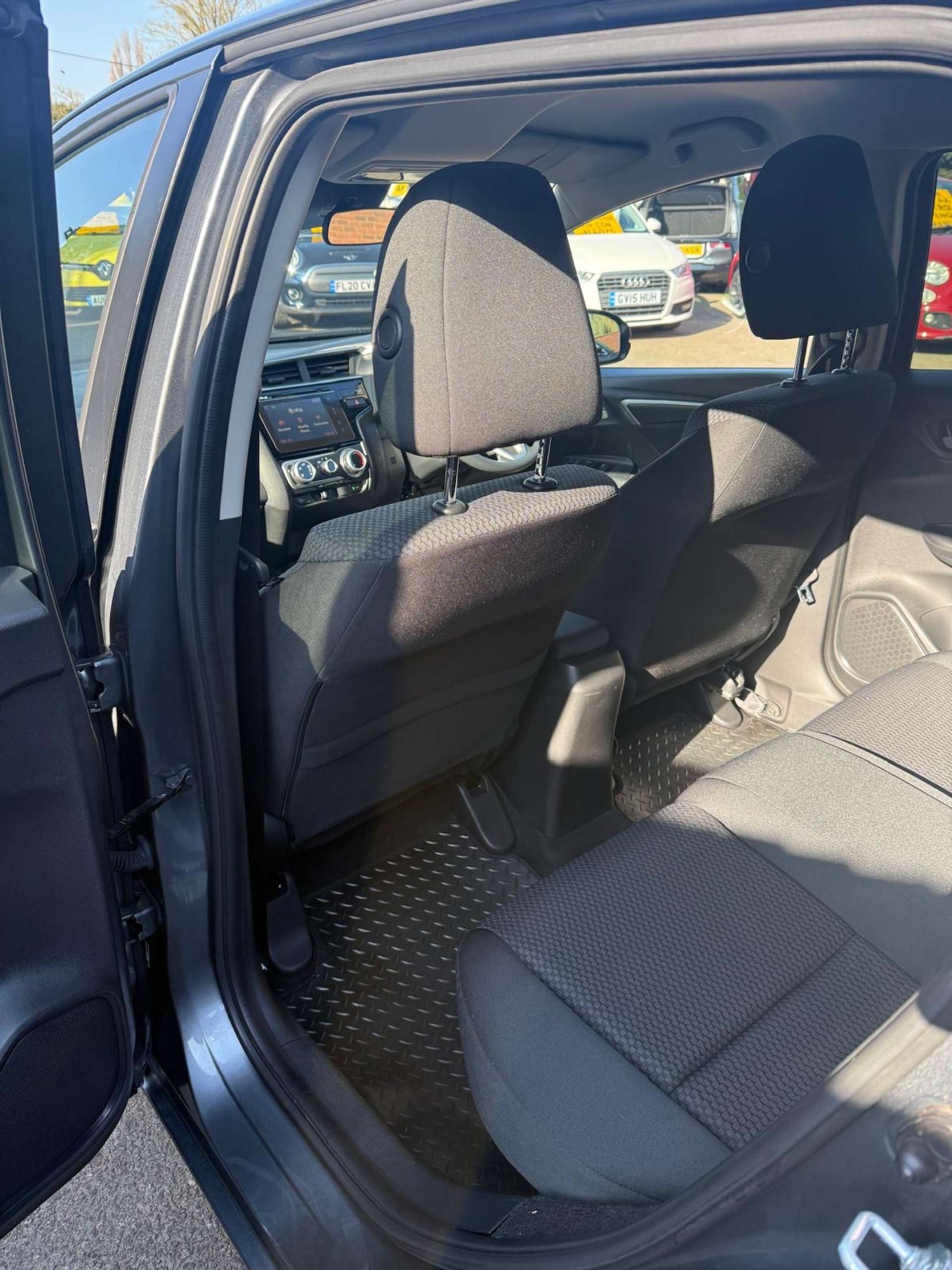 Used Honda Jazz 2018 for sale - 77762303: Photo 9