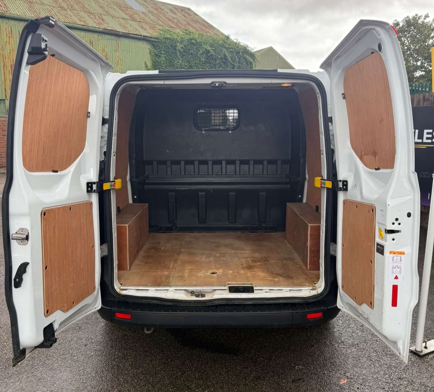 Used Ford Transit Custom 2022 for sale - 76352615: Photo 17