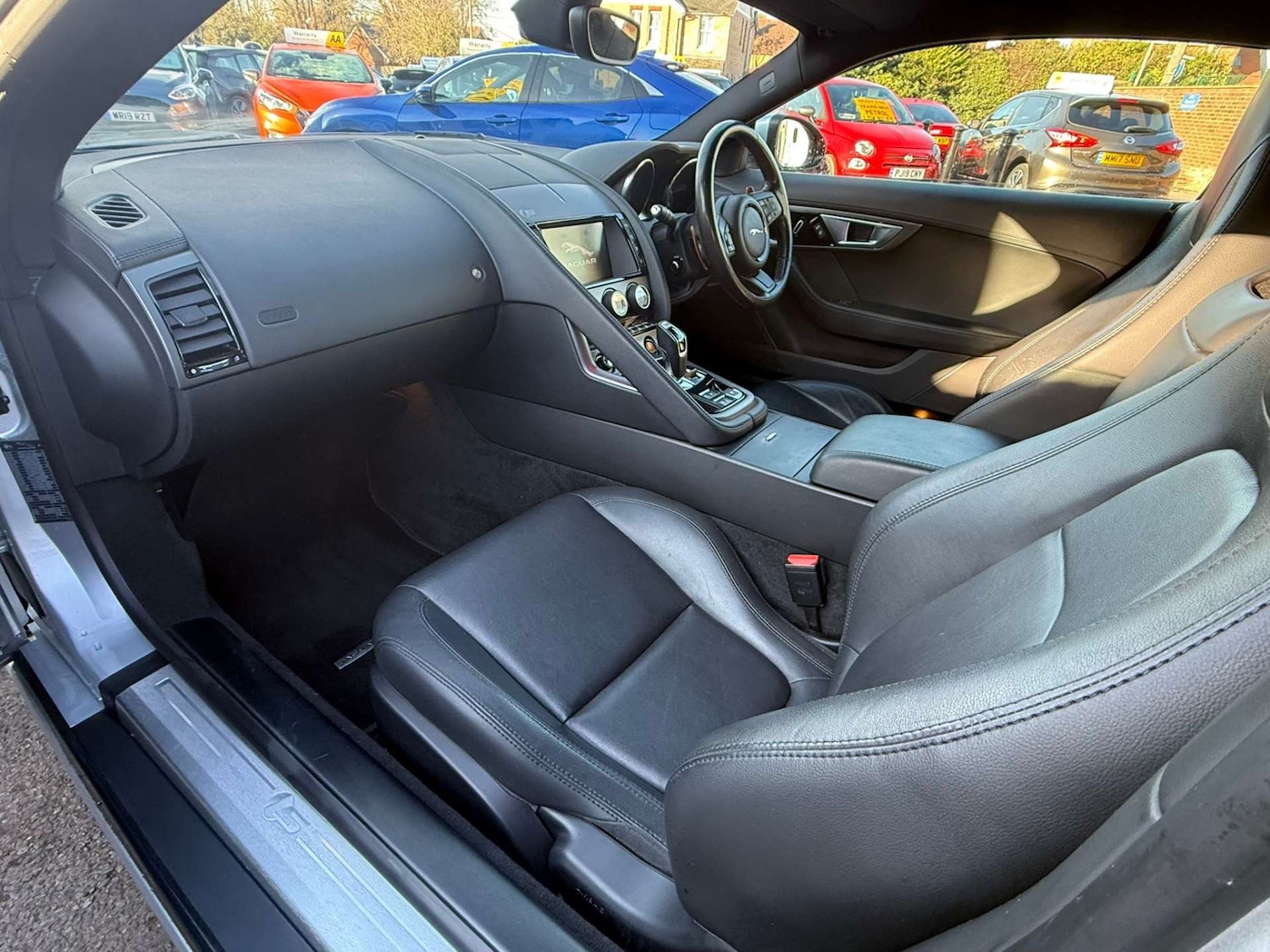 Used Jaguar F-Type 2016 for sale - 76709167: Photo 24