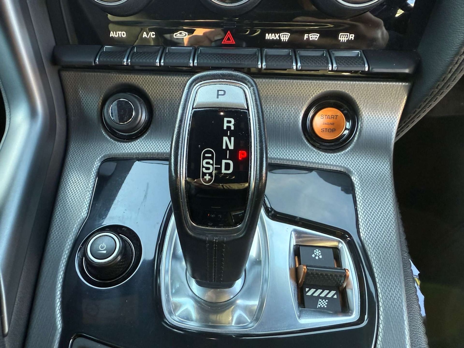 Used Jaguar F-Type 2016 for sale - 76709167: Photo 25