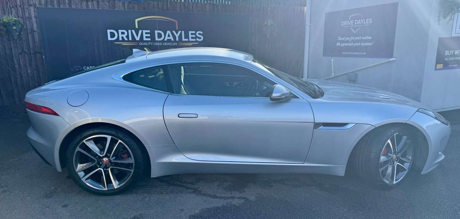 Used Jaguar F-Type 2016 for sale - 76709167: Photo 3