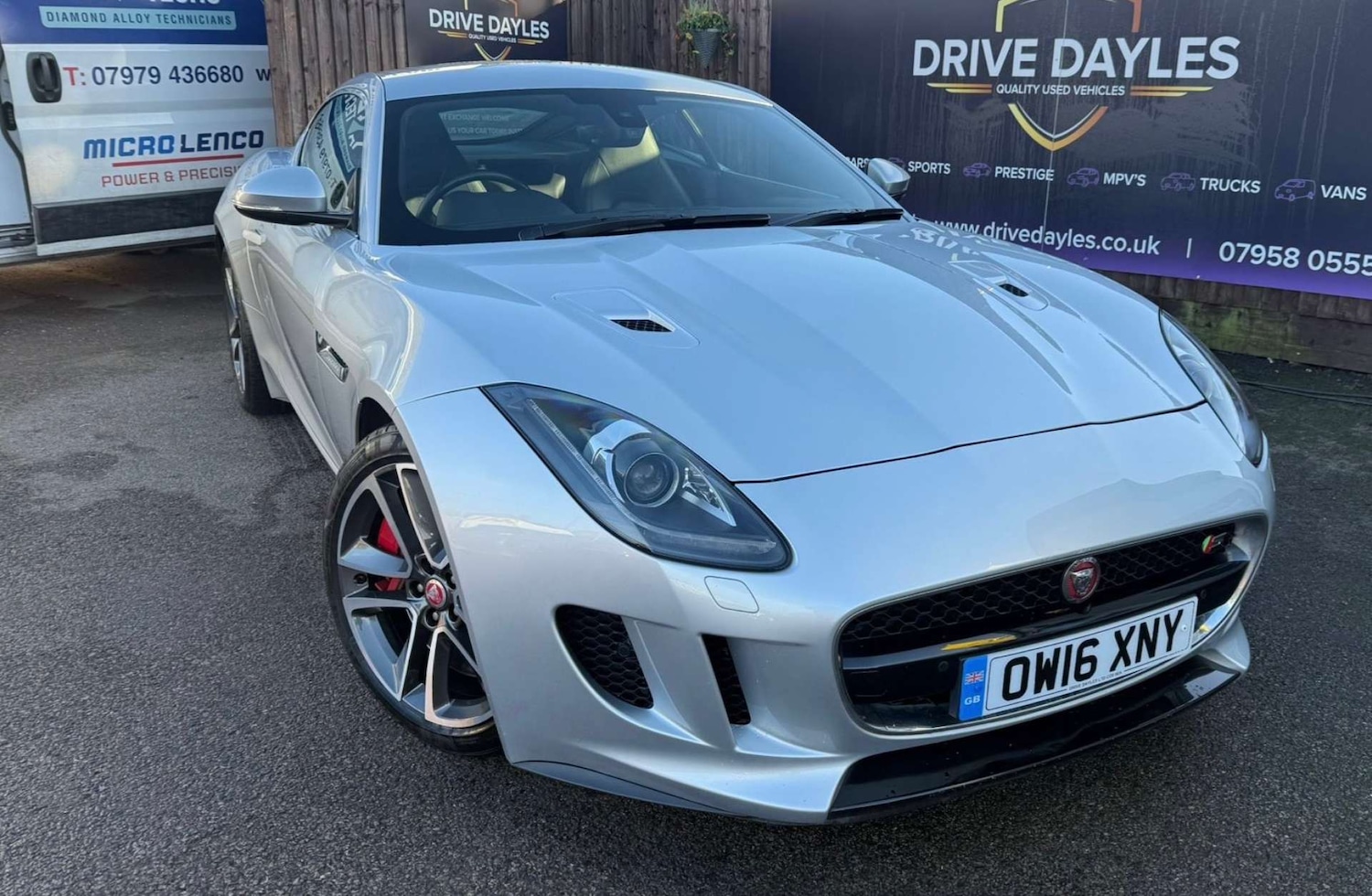 Used Jaguar F-Type 2016 for sale - 76709167: Photo 6